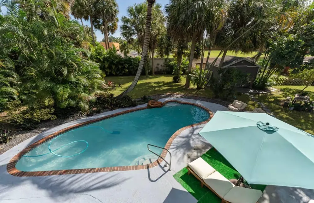 1256 Palmetto Road Haverhill, FL 33417