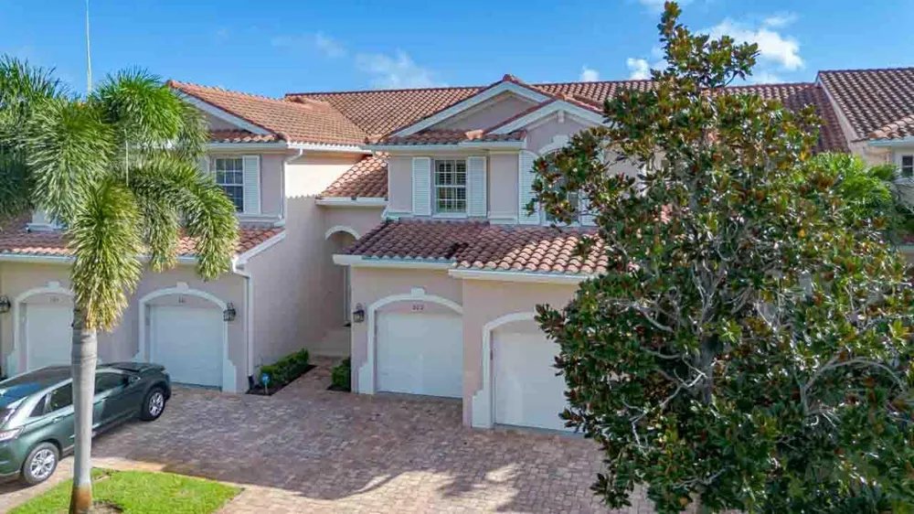 2371 SW Carriage Hill Terrace #202 Palm City, FL 34990