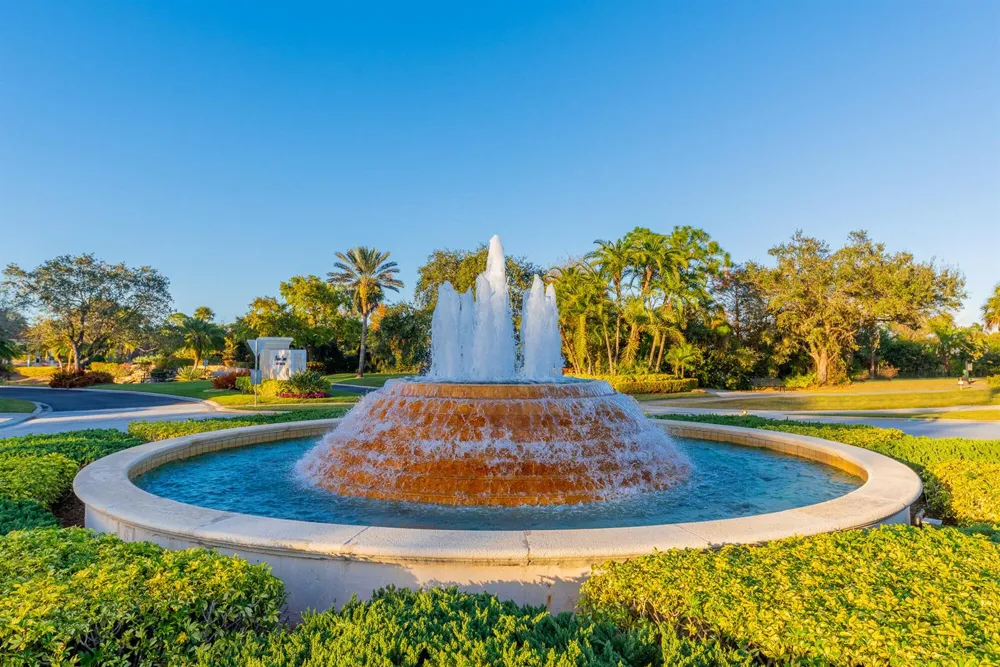 2371 SW Carriage Hill Terrace #202 Palm City, FL 34990