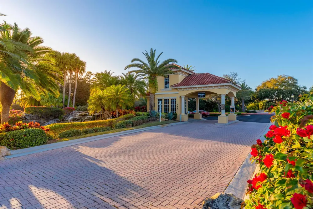2371 SW Carriage Hill Terrace #202 Palm City, FL 34990