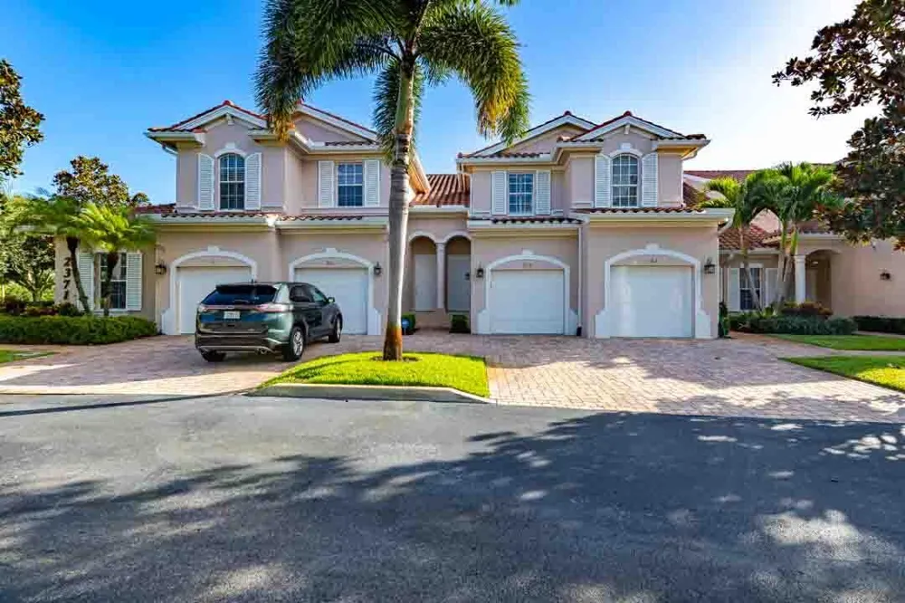 2371 SW Carriage Hill Terrace #202 Palm City, FL 34990