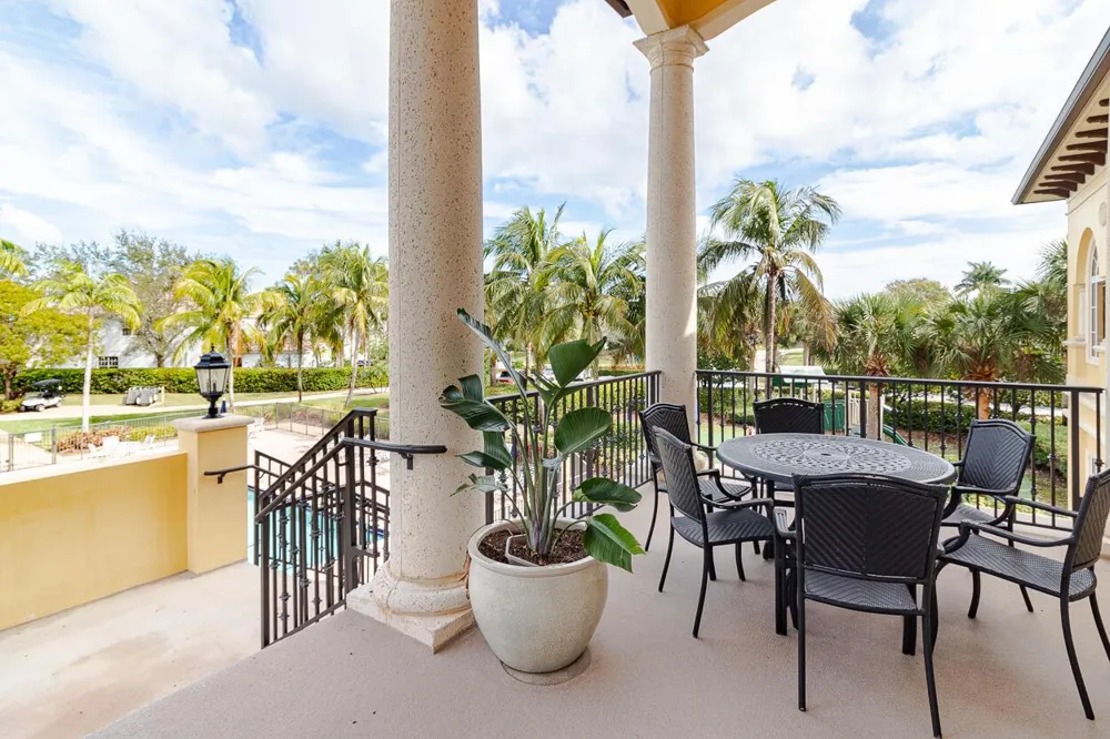 2371 SW Carriage Hill Terrace #202 Palm City, FL 34990
