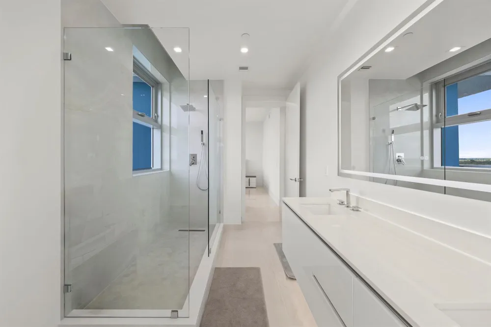 220 Lake Shore Drive #1125 Lake Park, FL 33403