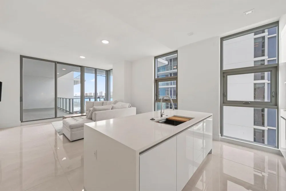 220 Lake Shore Drive #1125 Lake Park, FL 33403
