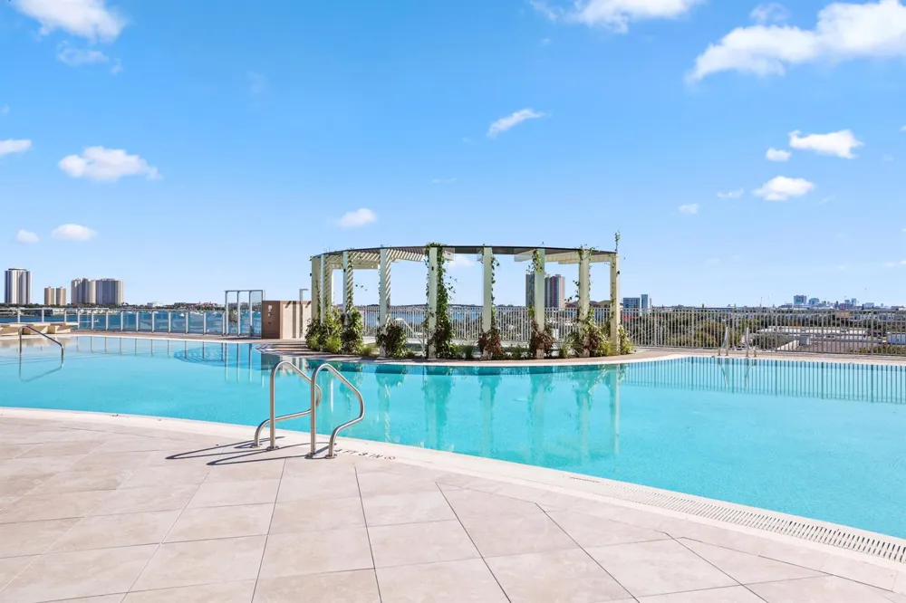 220 Lake Shore Drive #1125 Lake Park, FL 33403