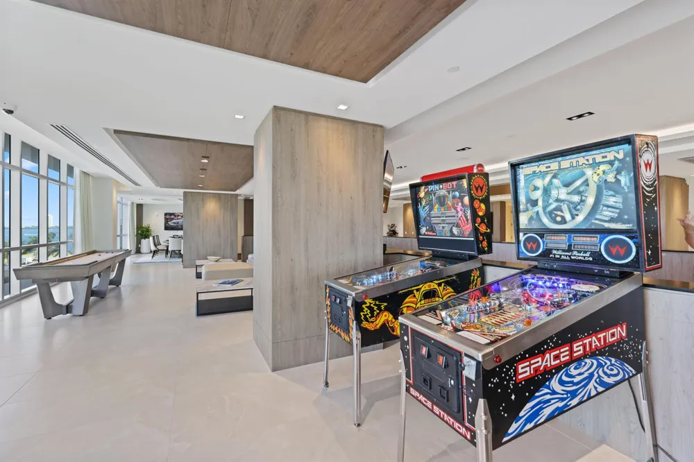 220 Lake Shore Drive #1125 Lake Park, FL 33403
