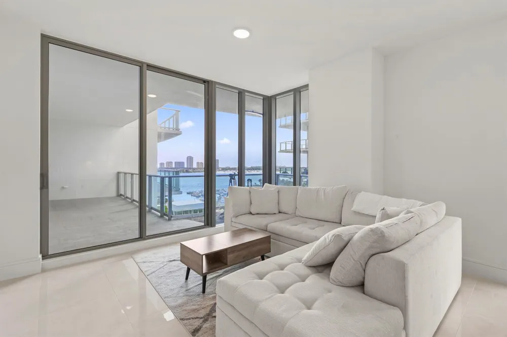 220 Lake Shore Drive #1125 Lake Park, FL 33403
