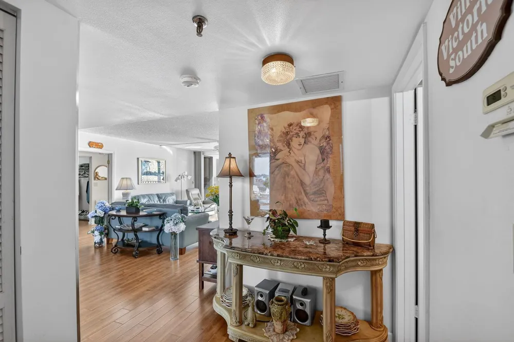 8200 Lakeshore Drive #507 Hypoluxo, FL 33462