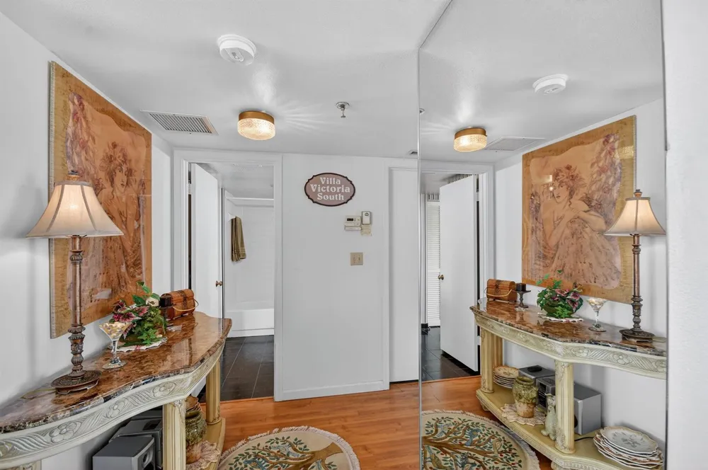 8200 Lakeshore Drive #507 Hypoluxo, FL 33462