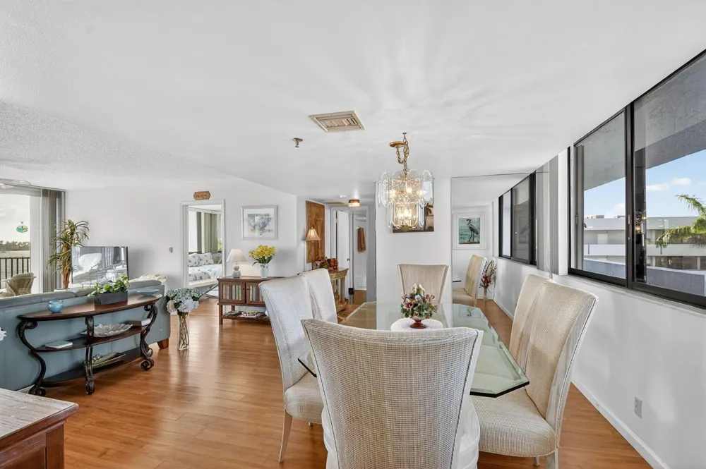 8200 Lakeshore Drive #507 Hypoluxo, FL 33462
