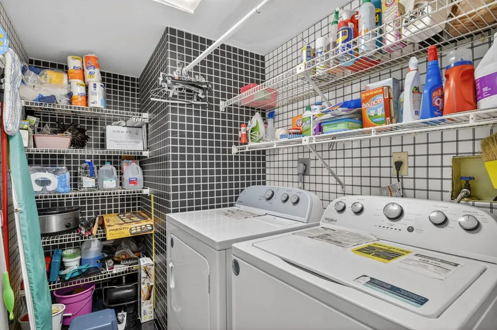 8200 Lakeshore Drive #507 Hypoluxo, FL 33462