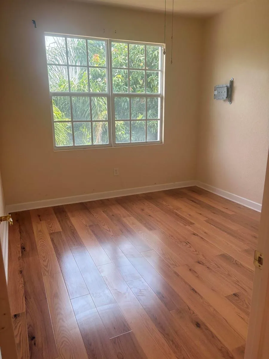 2560 NE 11th Street Pompano Beach, FL 33062