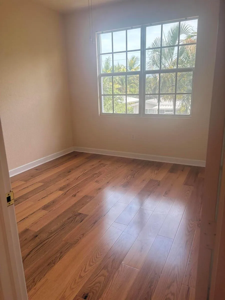 2560 NE 11th Street Pompano Beach, FL 33062