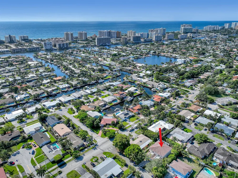 2560 NE 11th Street Pompano Beach, FL 33062