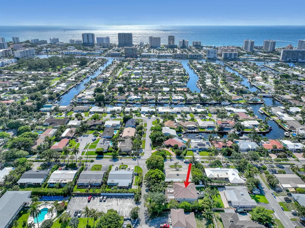 2560 NE 11th Street Pompano Beach, FL 33062