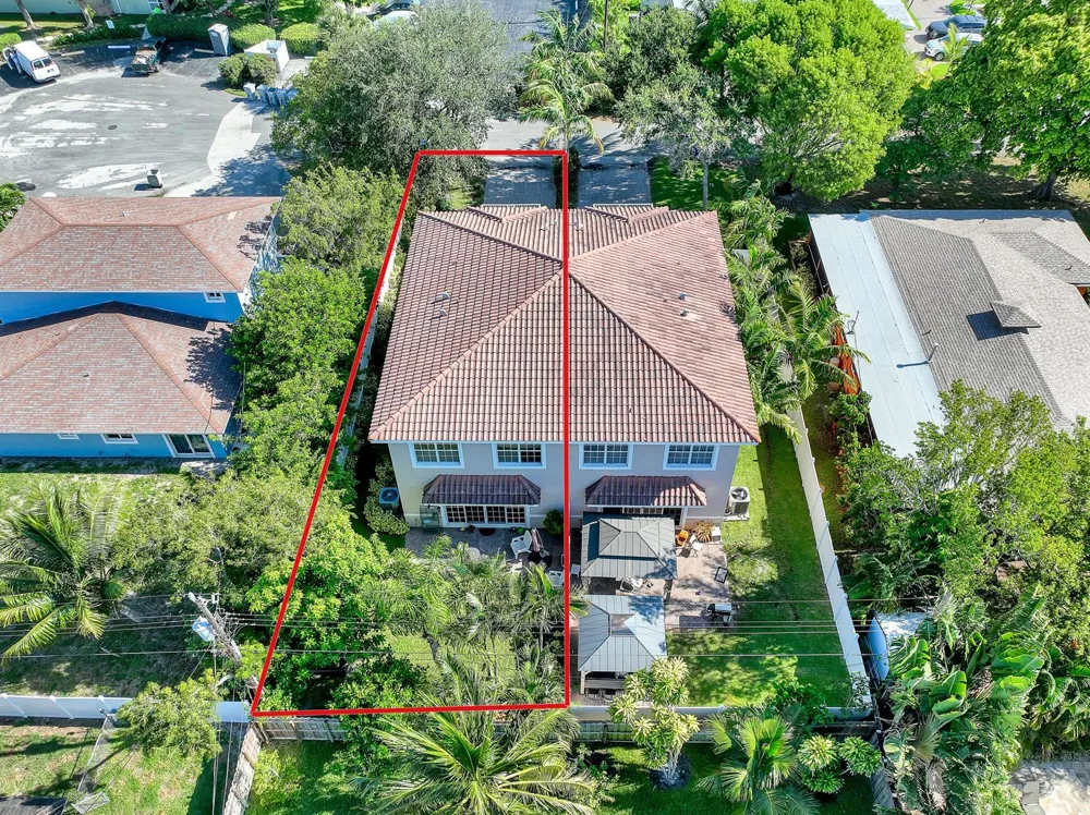 2560 NE 11th Street Pompano Beach, FL 33062