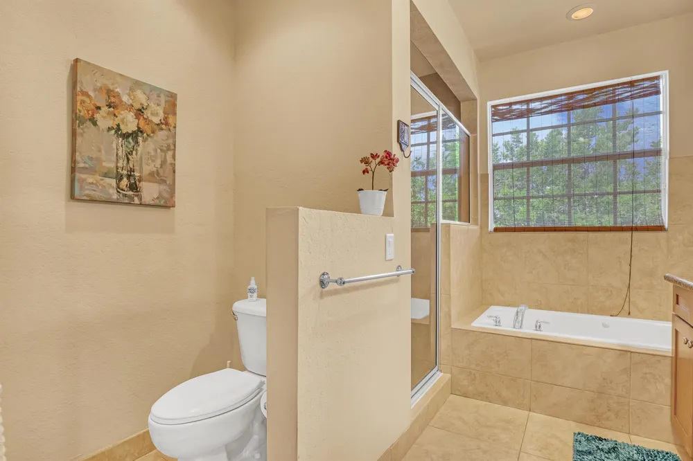 2560 NE 11th Street Pompano Beach, FL 33062