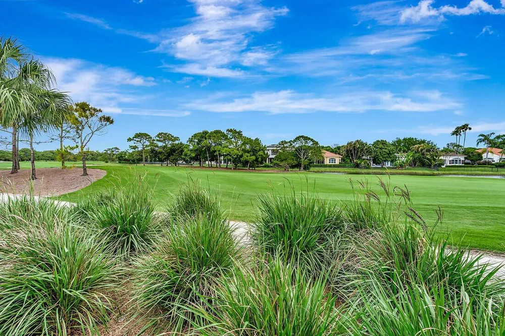 117 W Village Way Jupiter, FL 33458