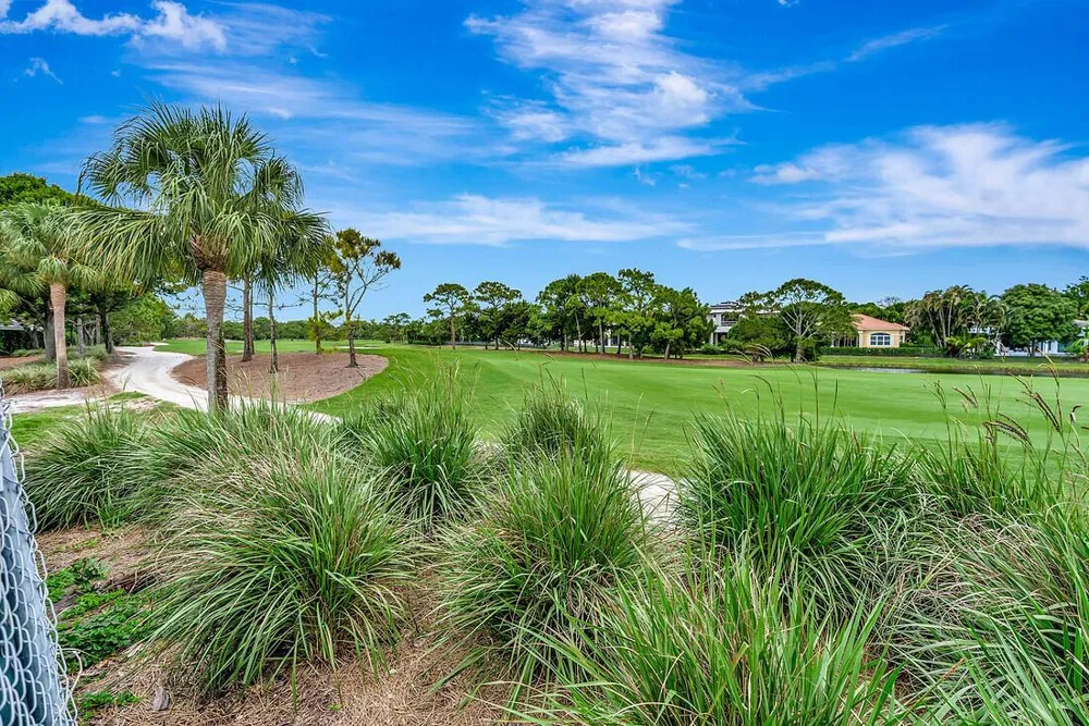 117 W Village Way Jupiter, FL 33458