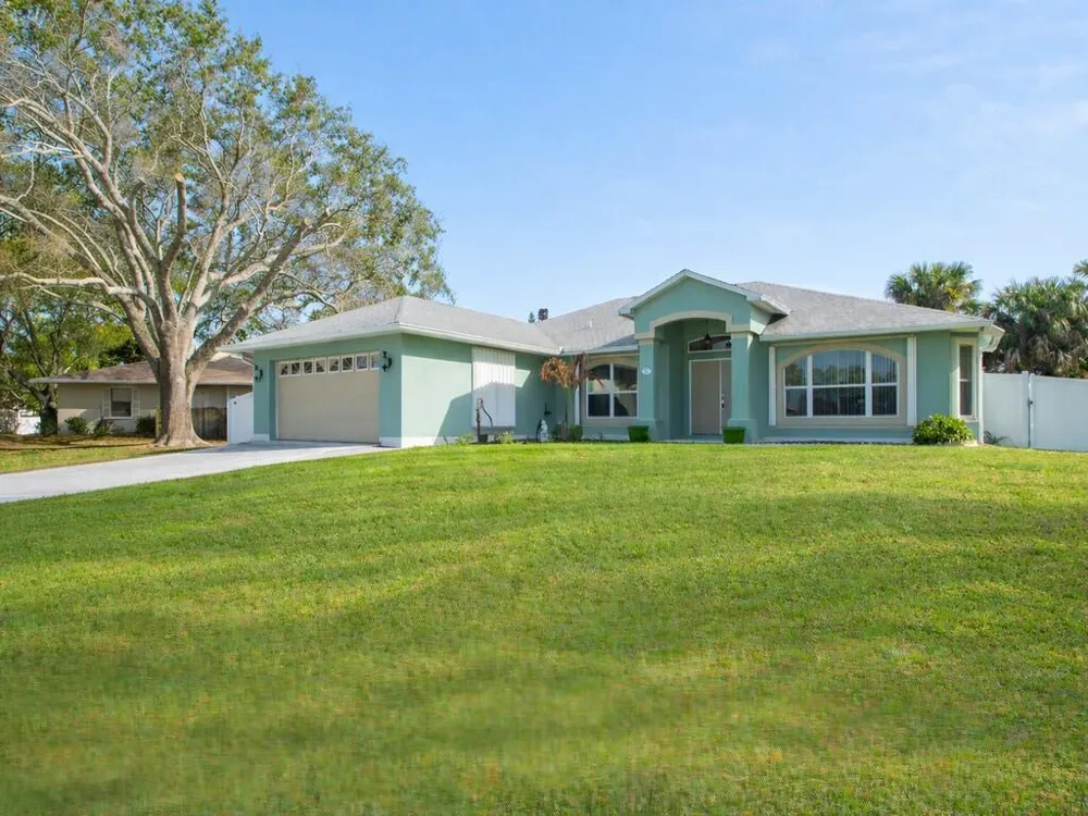 492 Biscayne Lane Sebastian, FL 32958