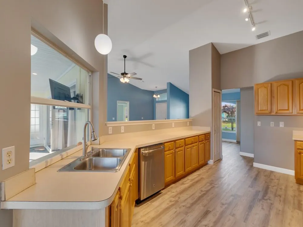 492 Biscayne Lane Sebastian, FL 32958