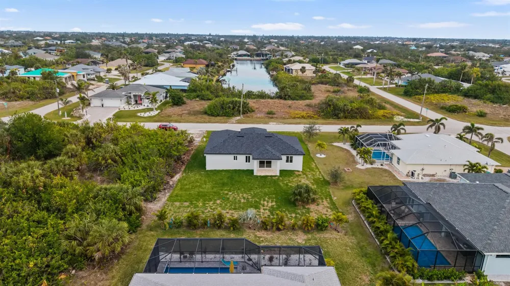 10071 Kingsville Drive Port Charlotte, FL 33981