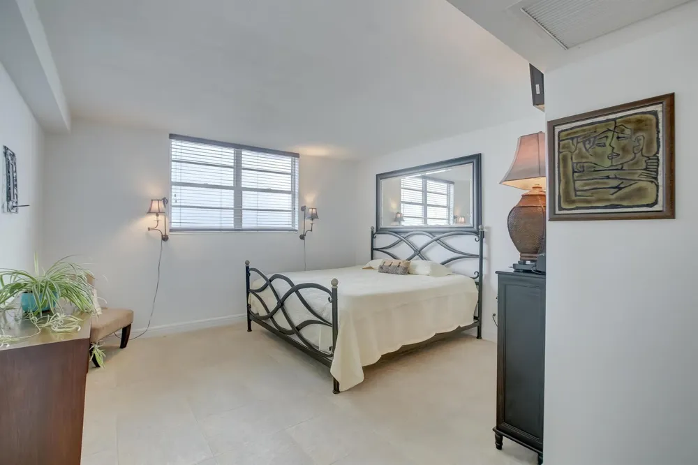 3000 S Ocean Drive #1100 Hollywood, FL 33019