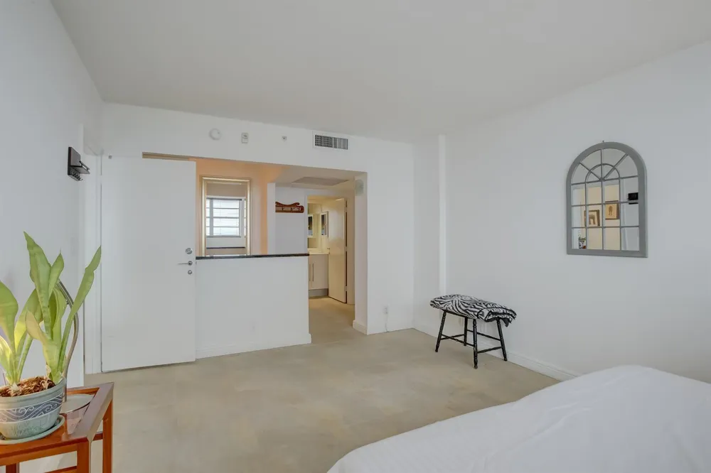 3000 S Ocean Drive #1100 Hollywood, FL 33019