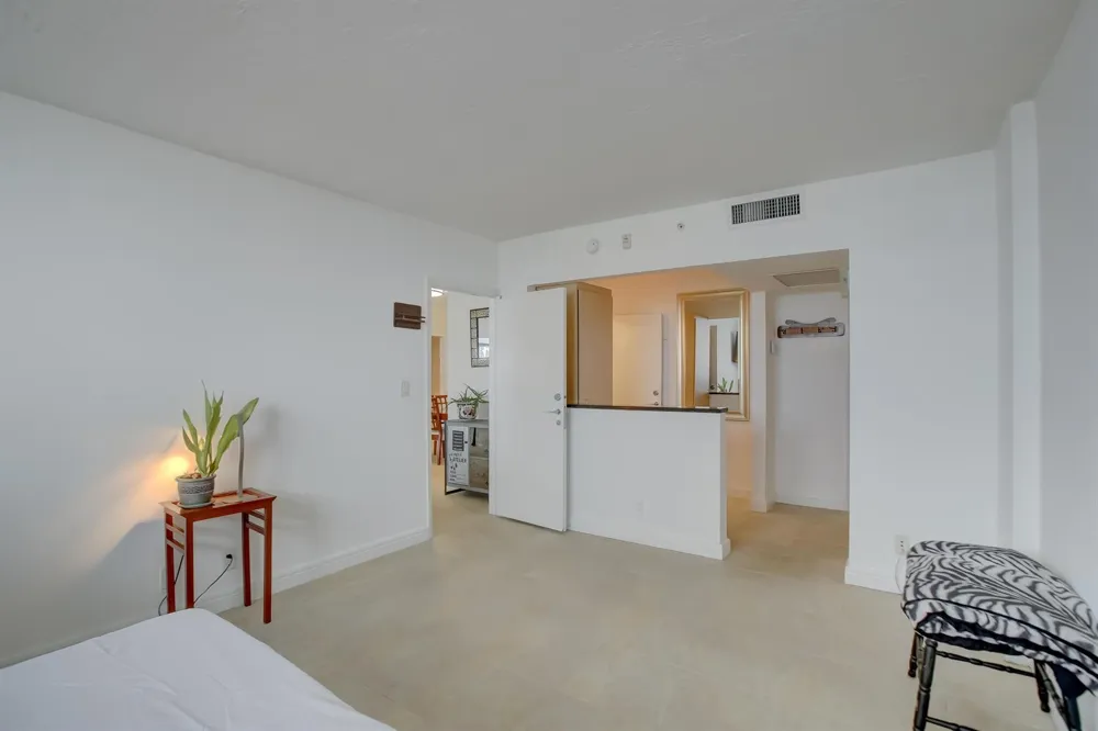 3000 S Ocean Drive #1100 Hollywood, FL 33019