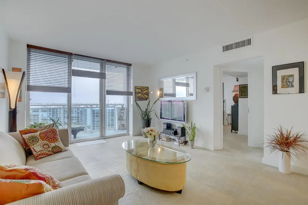 3000 S Ocean Drive #1100 Hollywood, FL 33019