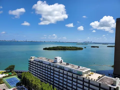780 NE 69th Street #1707