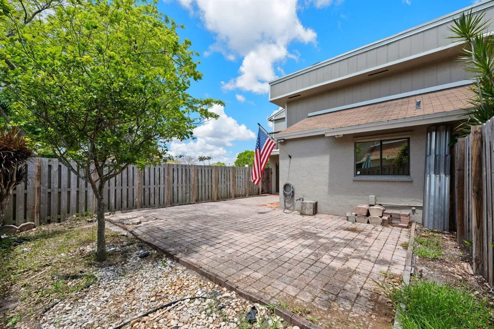 620 Commodore Drive Plantation, FL 33325