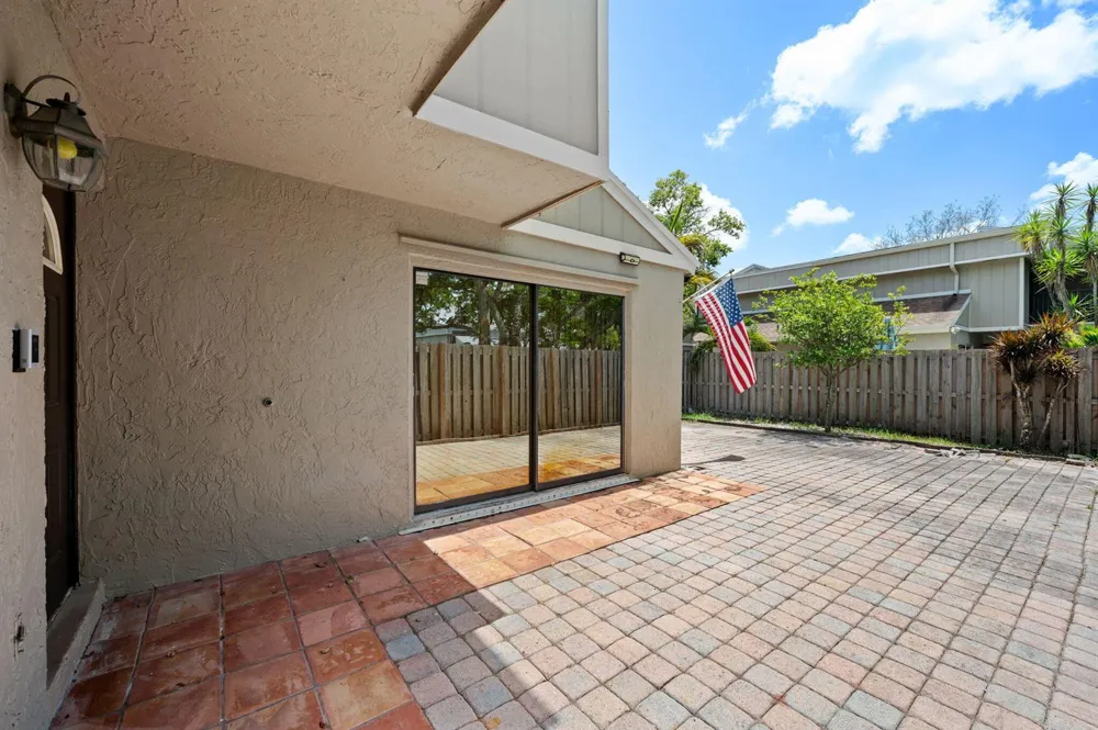 620 Commodore Drive Plantation, FL 33325