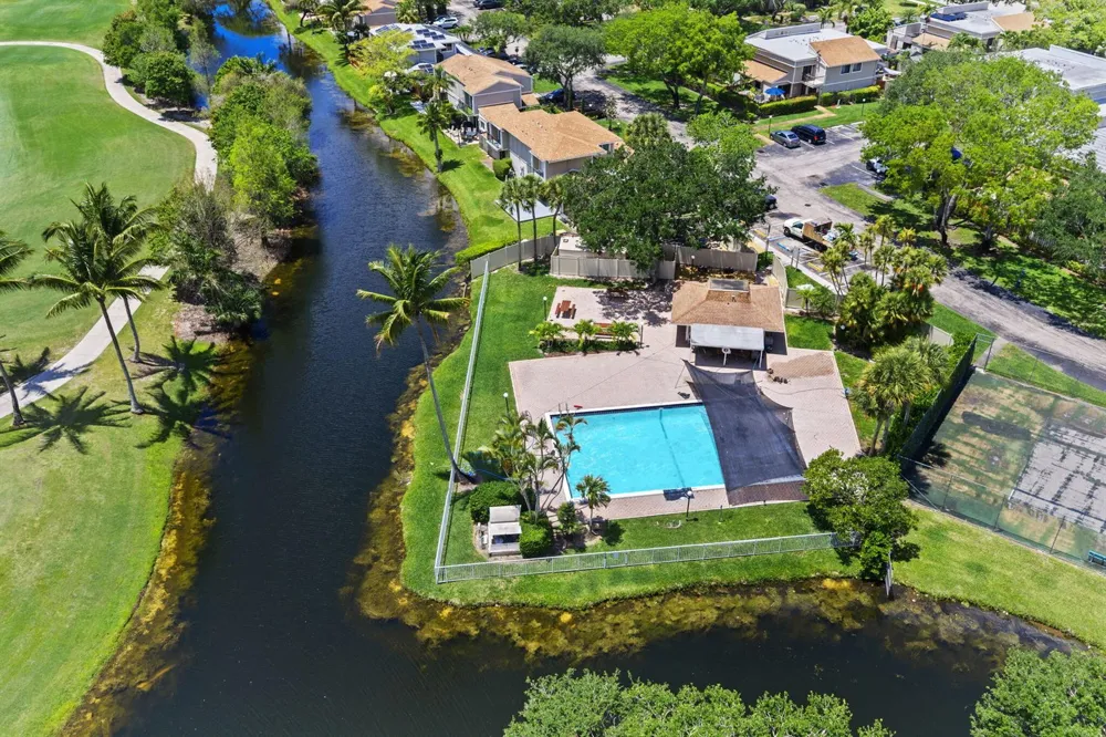620 Commodore Drive Plantation, FL 33325