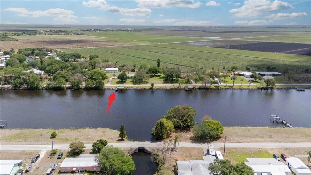 2531 River Road Moore Haven, FL 33471