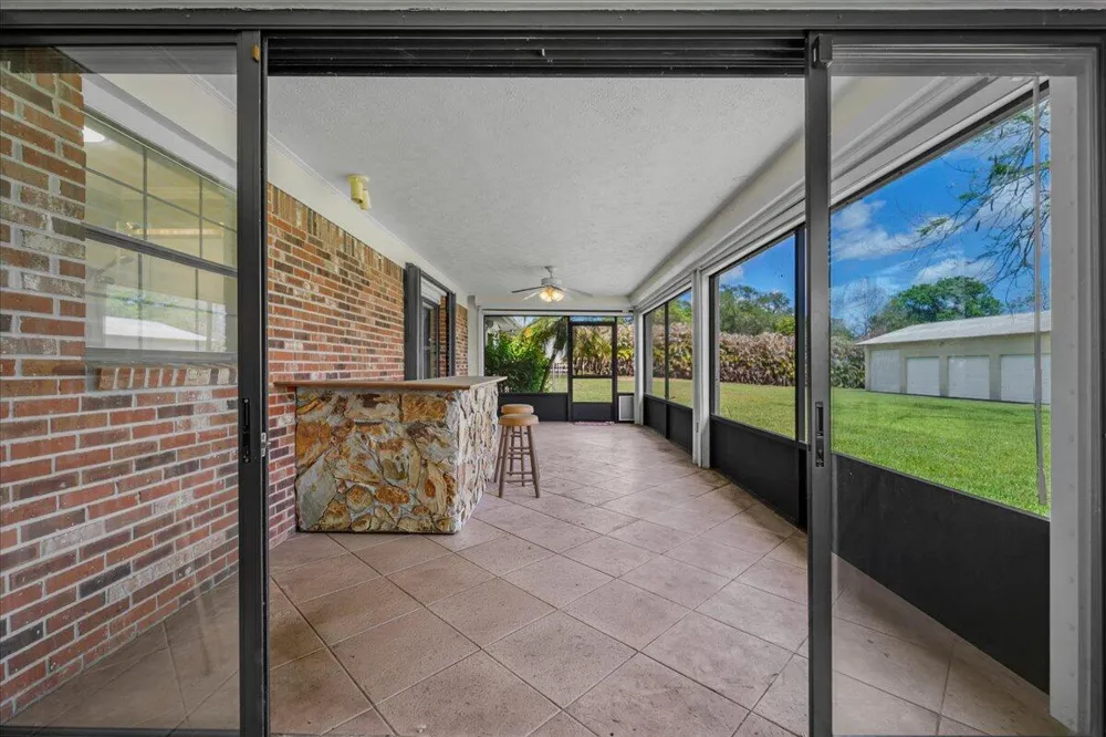 2531 River Road Moore Haven, FL 33471