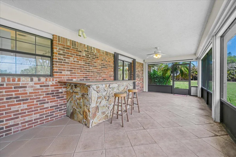 2531 River Road Moore Haven, FL 33471