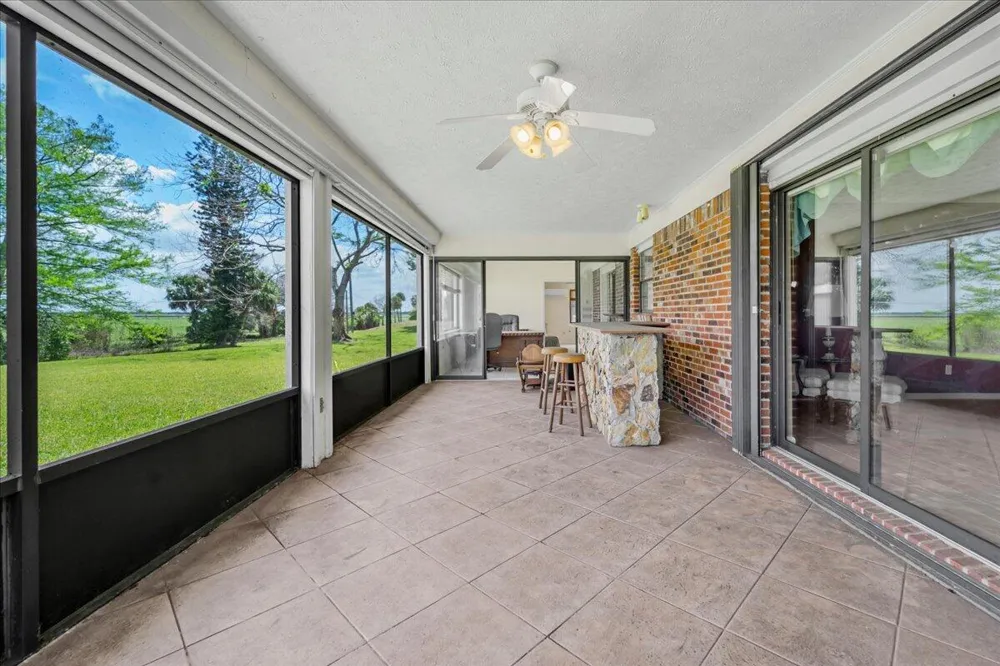 2531 River Road Moore Haven, FL 33471