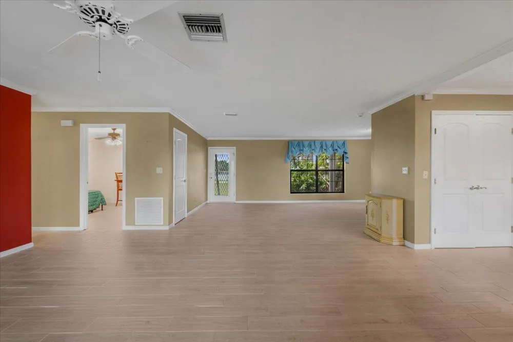 2531 River Road Moore Haven, FL 33471
