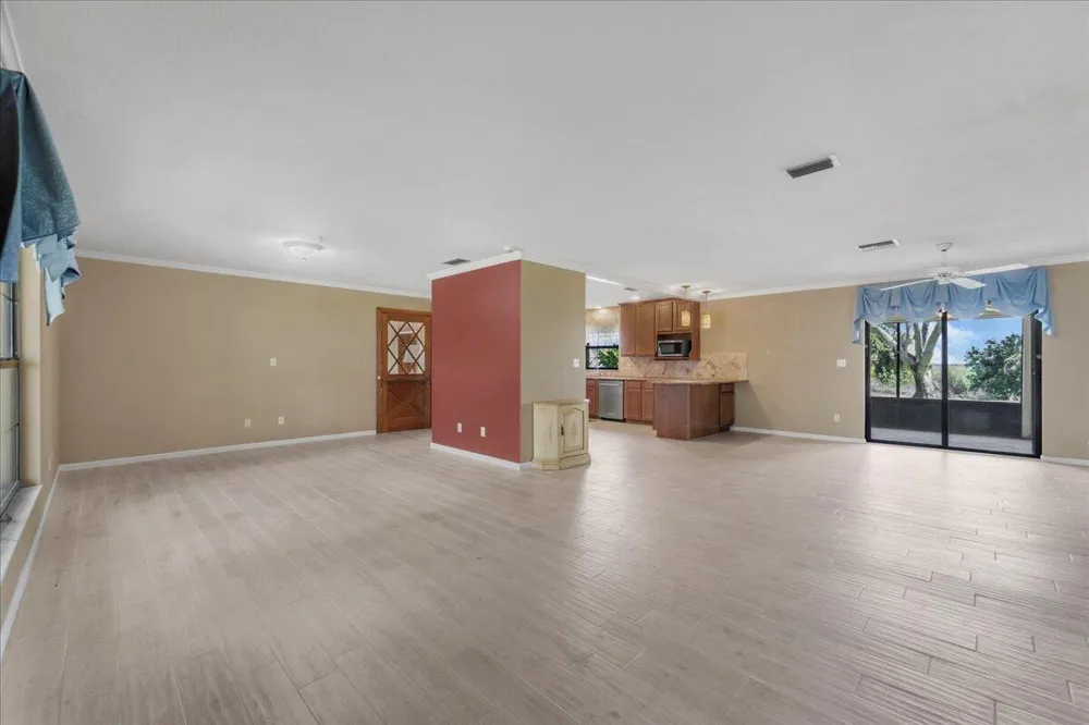 2531 River Road Moore Haven, FL 33471