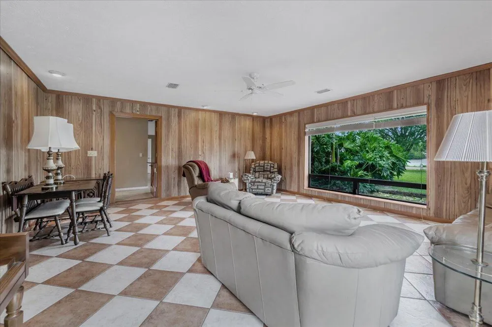2531 River Road Moore Haven, FL 33471