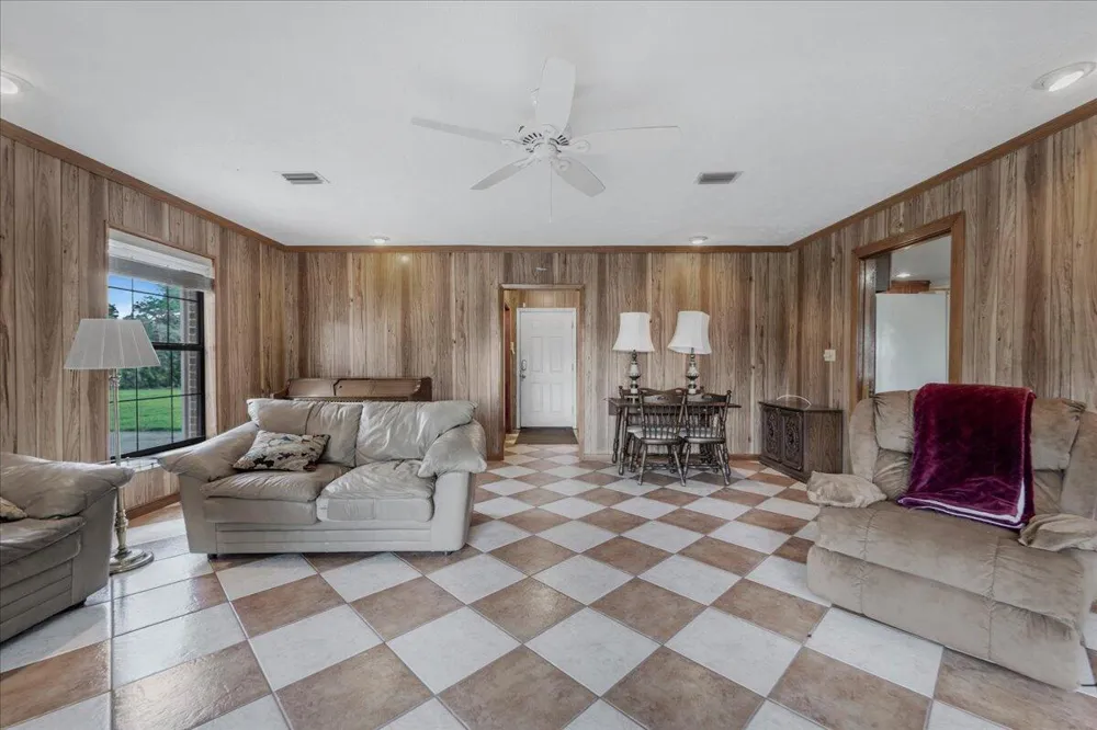 2531 River Road Moore Haven, FL 33471
