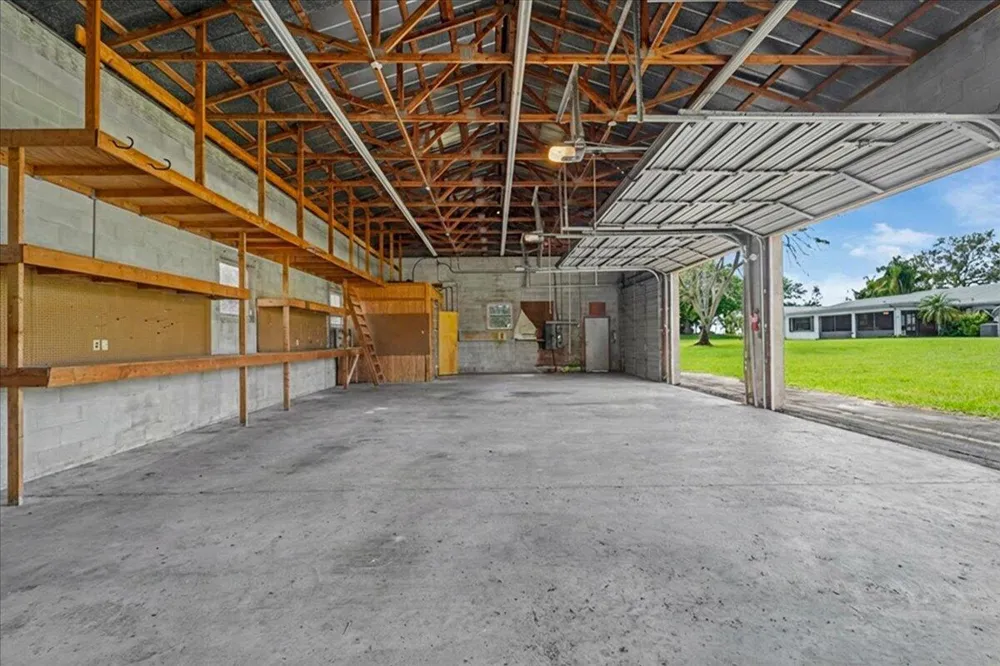 2531 River Road Moore Haven, FL 33471
