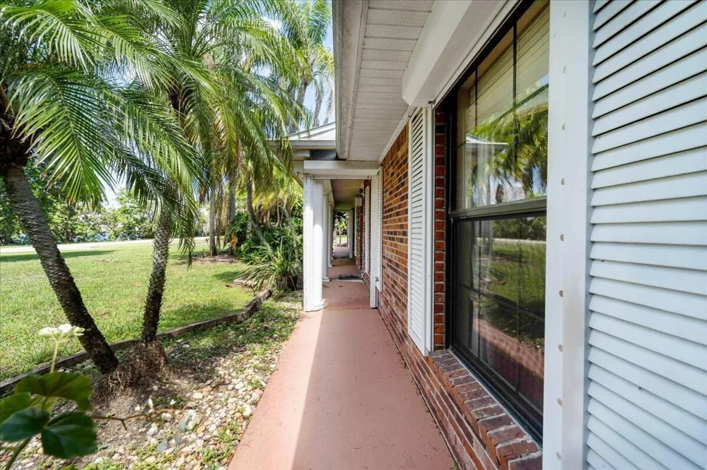 2531 River Road Moore Haven, FL 33471
