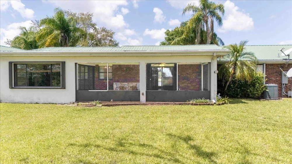 2531 River Road Moore Haven, FL 33471