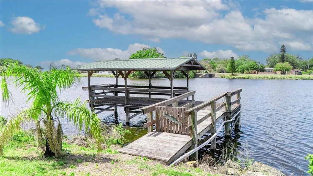 2531 River Road Moore Haven, FL 33471