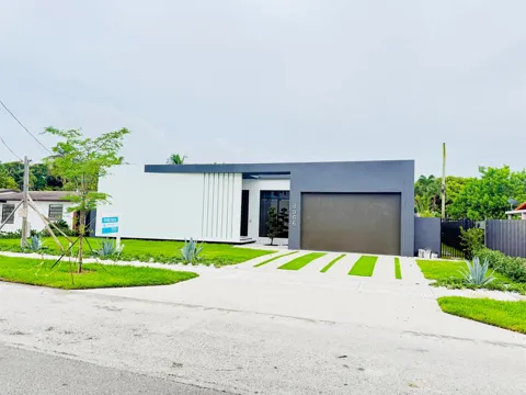 8966 SW 40th Terrace