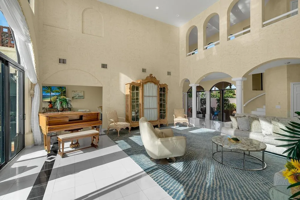 1 Ocean Lane Manalapan, FL 33462