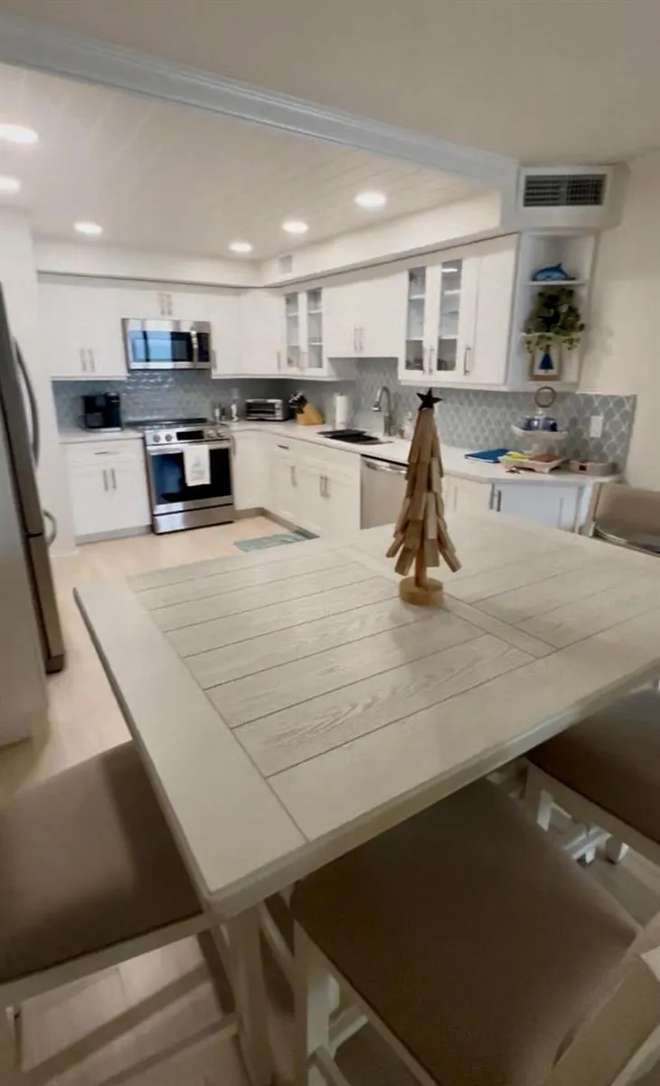 2800 Ocean Drive #B-14-d Singer Island, FL 33404