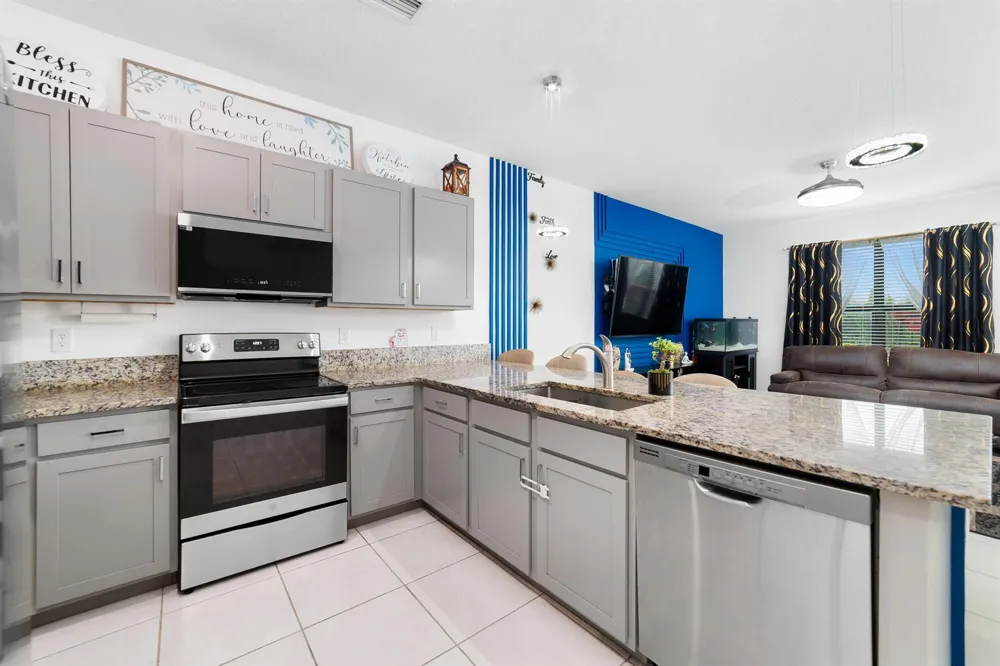 2024 Sugar Maple Drive Riviera Beach, FL 33410